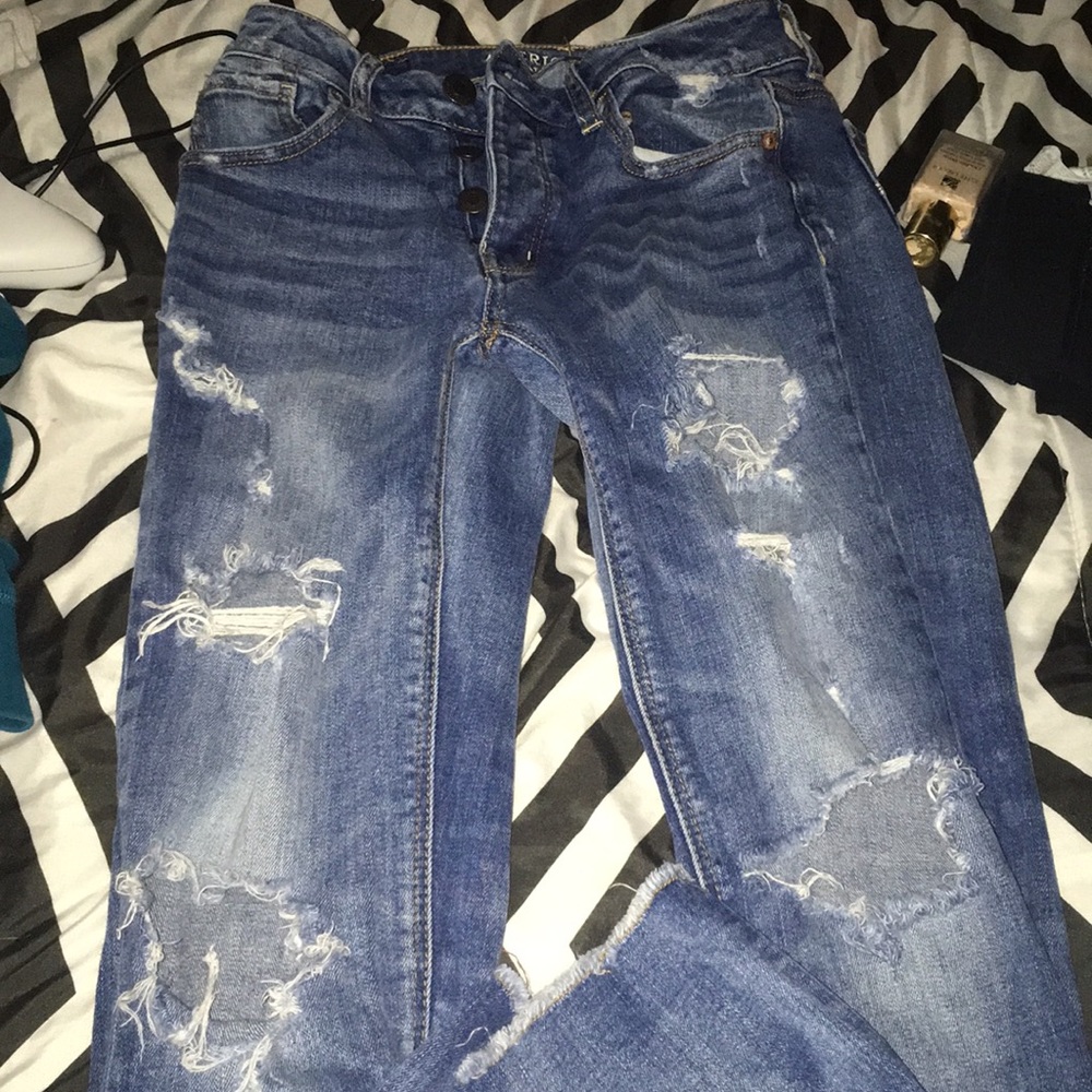 American eagle ripped  jeans